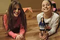 La nueva 'Barbie normal' viene con espinillas, estrías, cicatrices  y demás. 