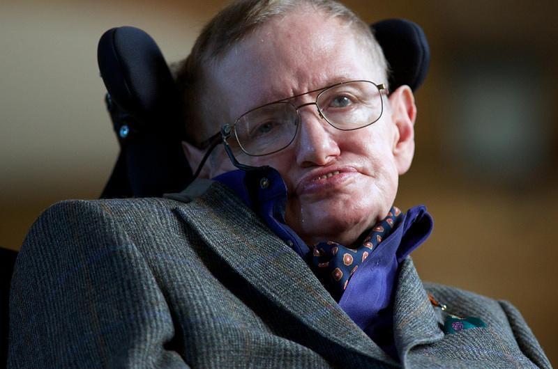 Stephen Hawking habla por primera vez a sus seguidores de Facebook