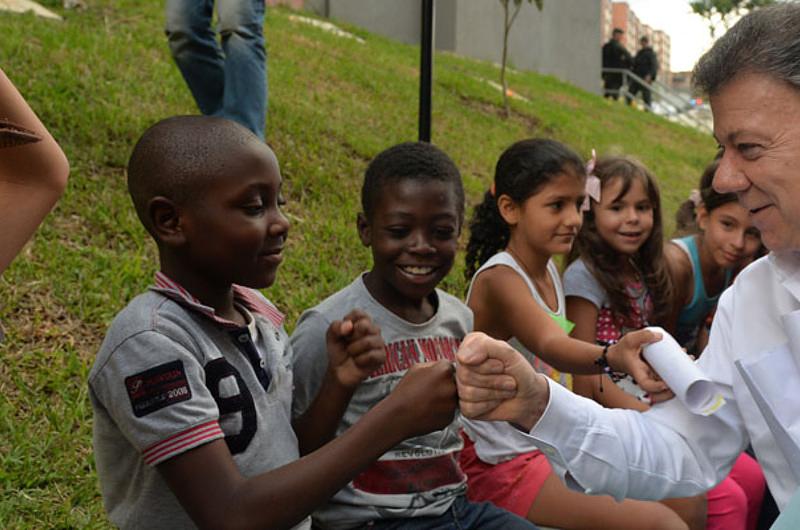 Plan de 10 mil becas para jóvenes de escasos recursos económicos