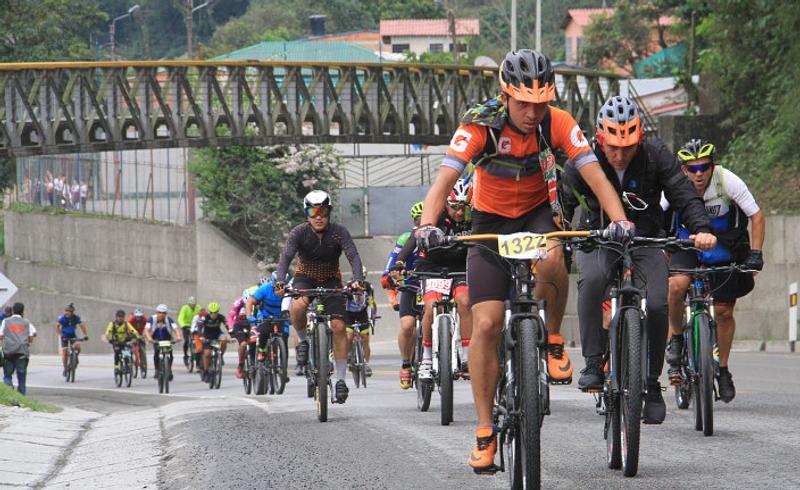 Habrá cierres viales por la travesía Bogotá-Villavicencio