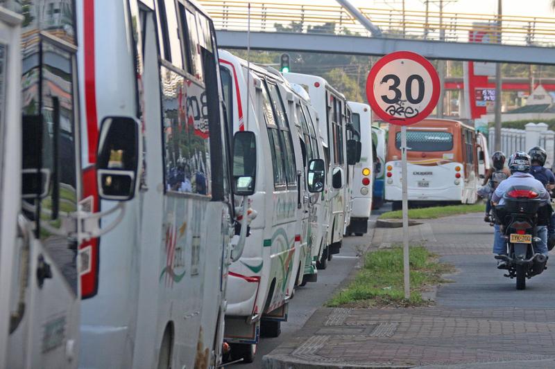 ¿Cómo se garantizará el servicio de bus en Villavicencio?