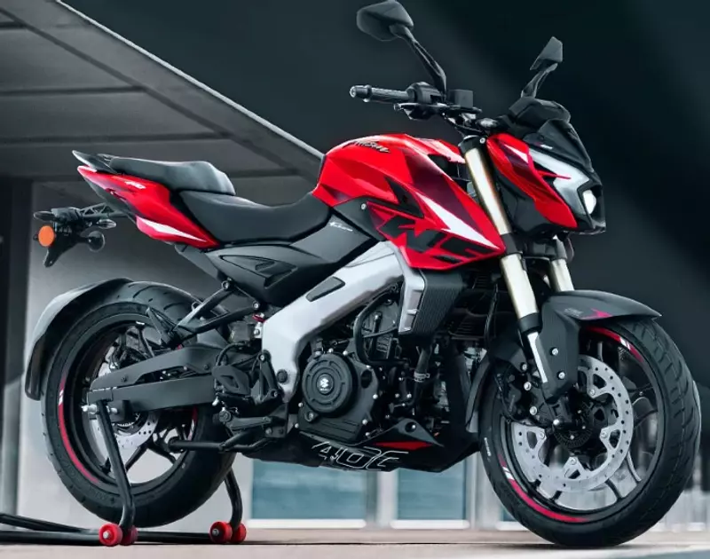 Bajaj presenta la nueva Pulsar NS400Z