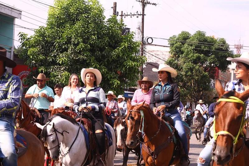 Cabalgata nocturna dará inicio a las fiestas de Expomalocas