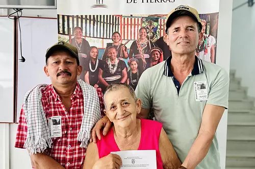 Justicia restaurativa: mujer desplazada recupera su hogar