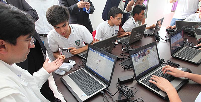 MinTIC cancela licitación para llevar internet a escuelas