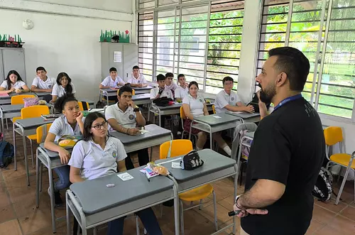 "Ruta Bilingüe", inglés para más de 500 estudiantes del Meta