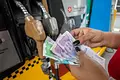 Aliste el bolsillo. Hoy sube el precio del Diésel.