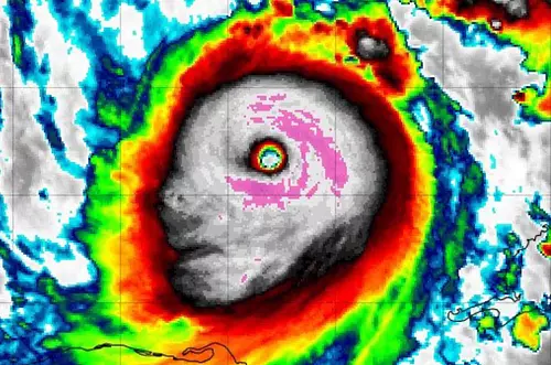 Alerta inminente por el huracán Milton