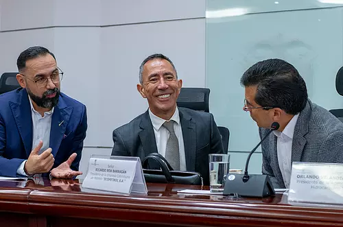 Gobierno acelera la transición energética con Ecopetrol