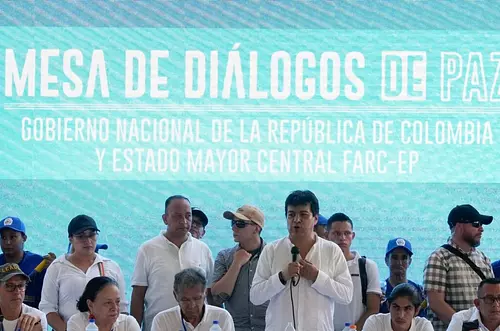 Gobierno extiende cese al fuego con FARC hasta abril de 2025