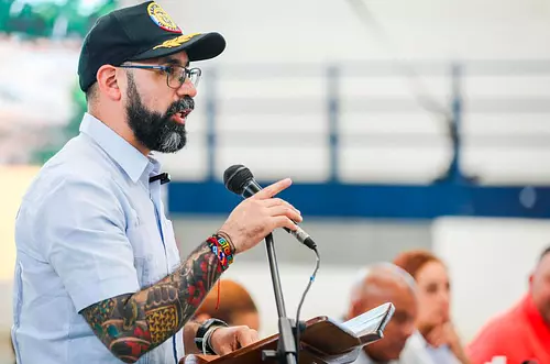 Gobierno responde a los paros mineros con soluciones