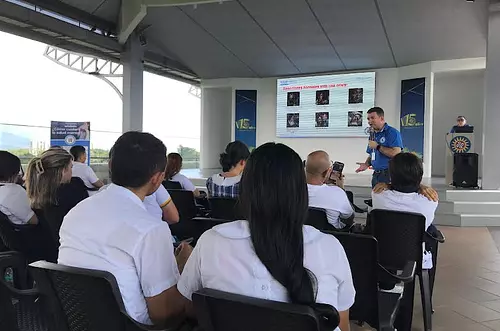 Educación controlará costos en colegios privados para 2025