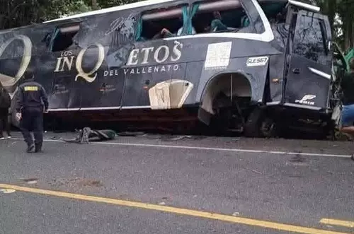 Bus de los inquietos se accidentó. Hay una persona muerta