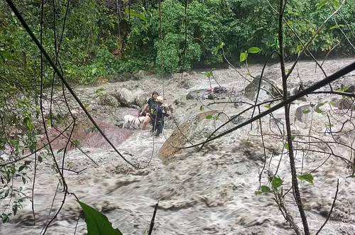 Alertan a los metenses por riesgo de crecientes súbitas
