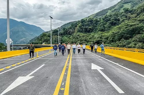 Nuevo viaducto impulsa el turismo y la economía