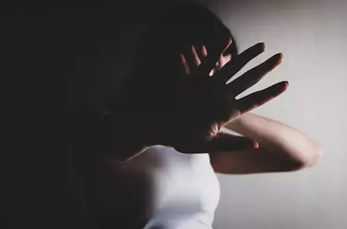 Hombre en Bogotá atacó a su pareja a mordisco y la desfiguró