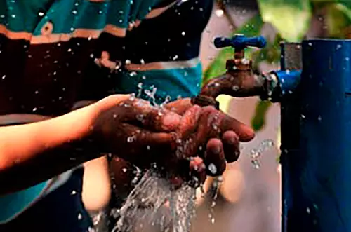 Gobierno regula consumo de agua para prevenir escasez