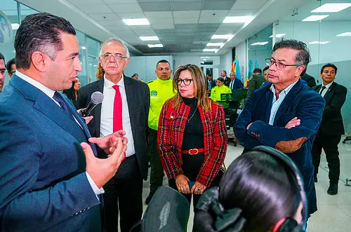 Colombia presenta la Línea 157 para frenar la corrupción