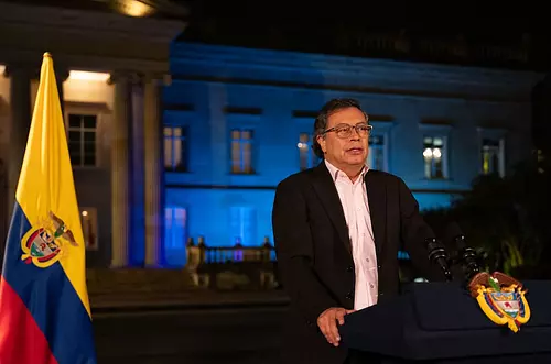 Petro exige ley con voces del pueblo, no solo técnicos