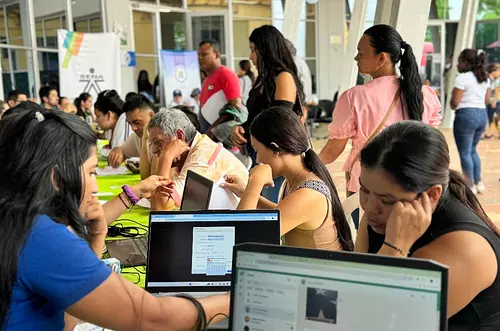 Víctimas del conflicto alzan su voz en jornada masiva