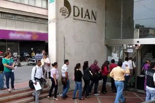 Dian inicia embargos a 14.833 morosos por $3,4 billones