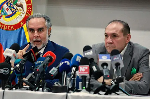 Petro lanza consulta con 12 preguntas sobre trabajo