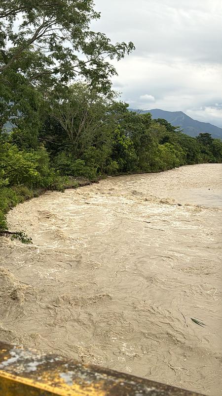 Desbordamiento del Ariari pone en alerta al Meta