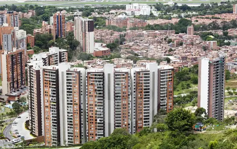 Nueva norma obliga a construir ahorrando agua y energía
