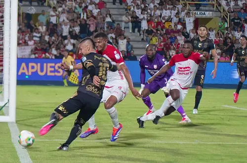 Santa Fe venció 1-0 a Llaneros en Villavicencio