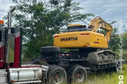 Envían maquinaria para desbloquear vía Guamal–San Martín