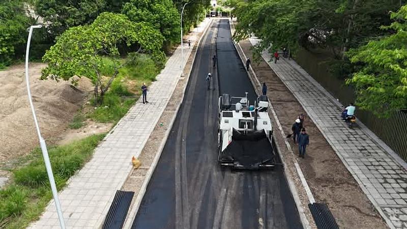Inician obras en la carrera Séptima de Puerto López