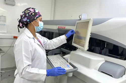 Hospital de Villavicencio moderniza su laboratorio con tecnología de punta