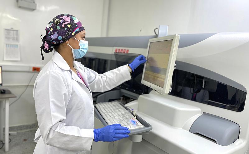 Hospital de Villavicencio moderniza su laboratorio con tecnología de punta