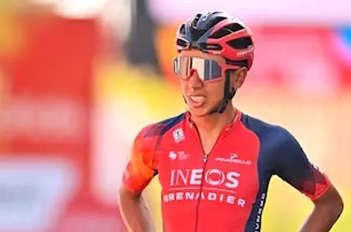 Egan Bernal estrenará uniforme en el Giro inspirado en Colombia