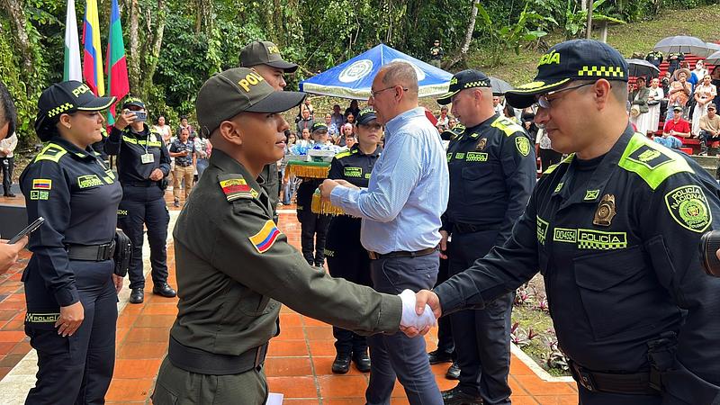 121 nuevos auxiliares de Policía juraron bandera en Villavicencio