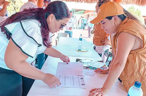 Gobierno entrega 1.055 hectáreas a firmantes de paz en Catatumbo