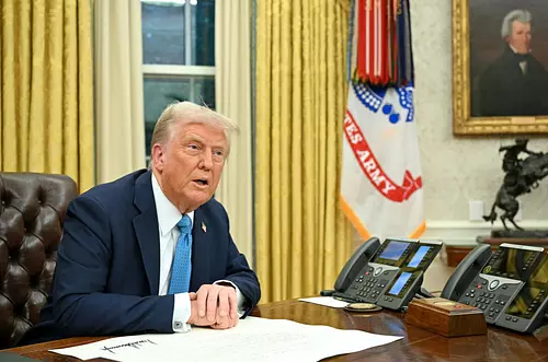 Trump amenaza a Canadá y sugiere anexión a EE. UU.