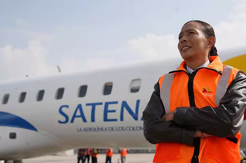 SATENA cuenta con la única mujer al mando de un Embraer 145