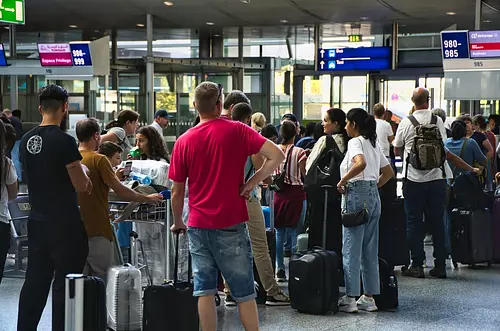 Proyecto de ley que regula derechos a pasajeros aéreos