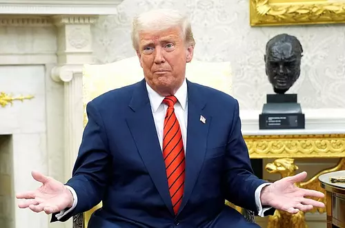 Trump evalúa veto migratorio para 43 países