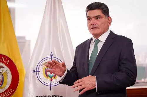 Procuraduría toma medidas ante crisis en salud