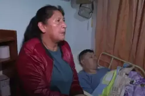 Niño encerrado en Bogotá por falta de medicamentos