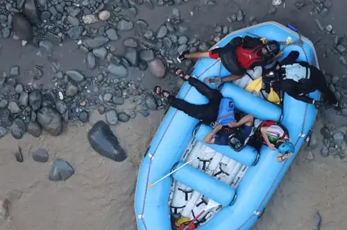 Sigue búsqueda de turista desaparecida en el río Güejar