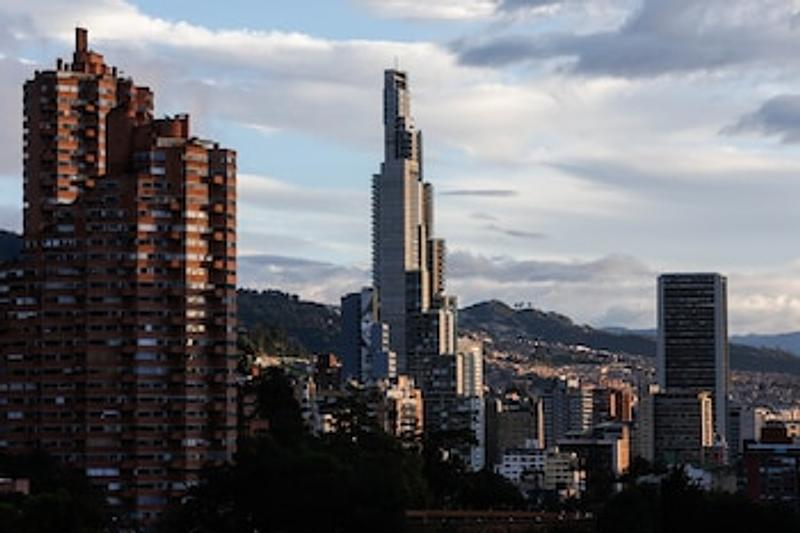 Muere persona tras caer del piso 40 del edificio Bacatá