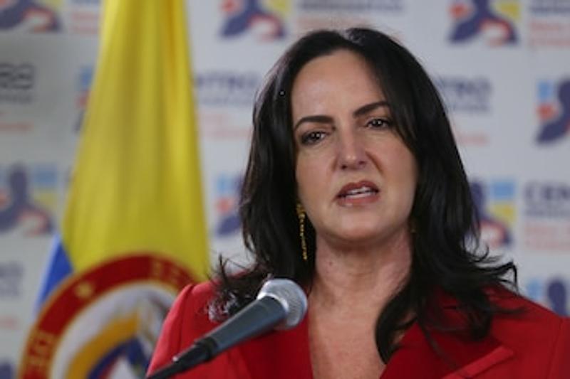 “Menstruar no es una enfermedad”: Cabal rechaza artículo de la reforma laboral