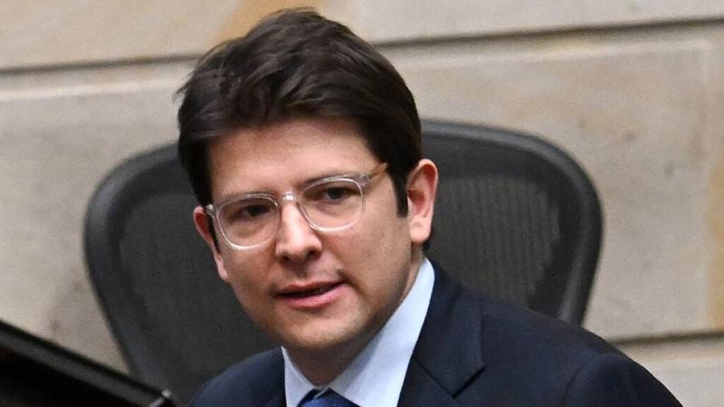Miguel Uribe fue operado de urgencia por sangrado cerebral agudo