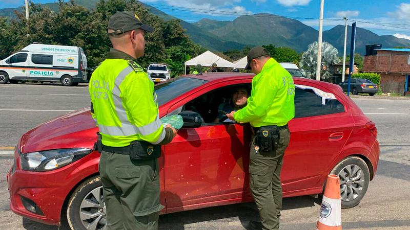 Menos muertes, más viajeros: puente festivo histórico