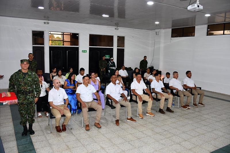 Despedida con honores: siete soldados cierran ciclo de 20 años