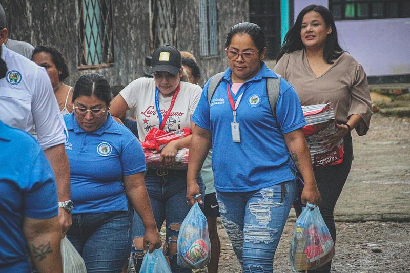 Secretaría de Movilidad atiende emergencia con entregas de alimentos y agua potable