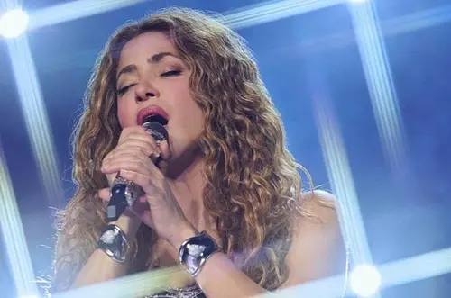 Shakira vuelve a Colombia con su gira mundial